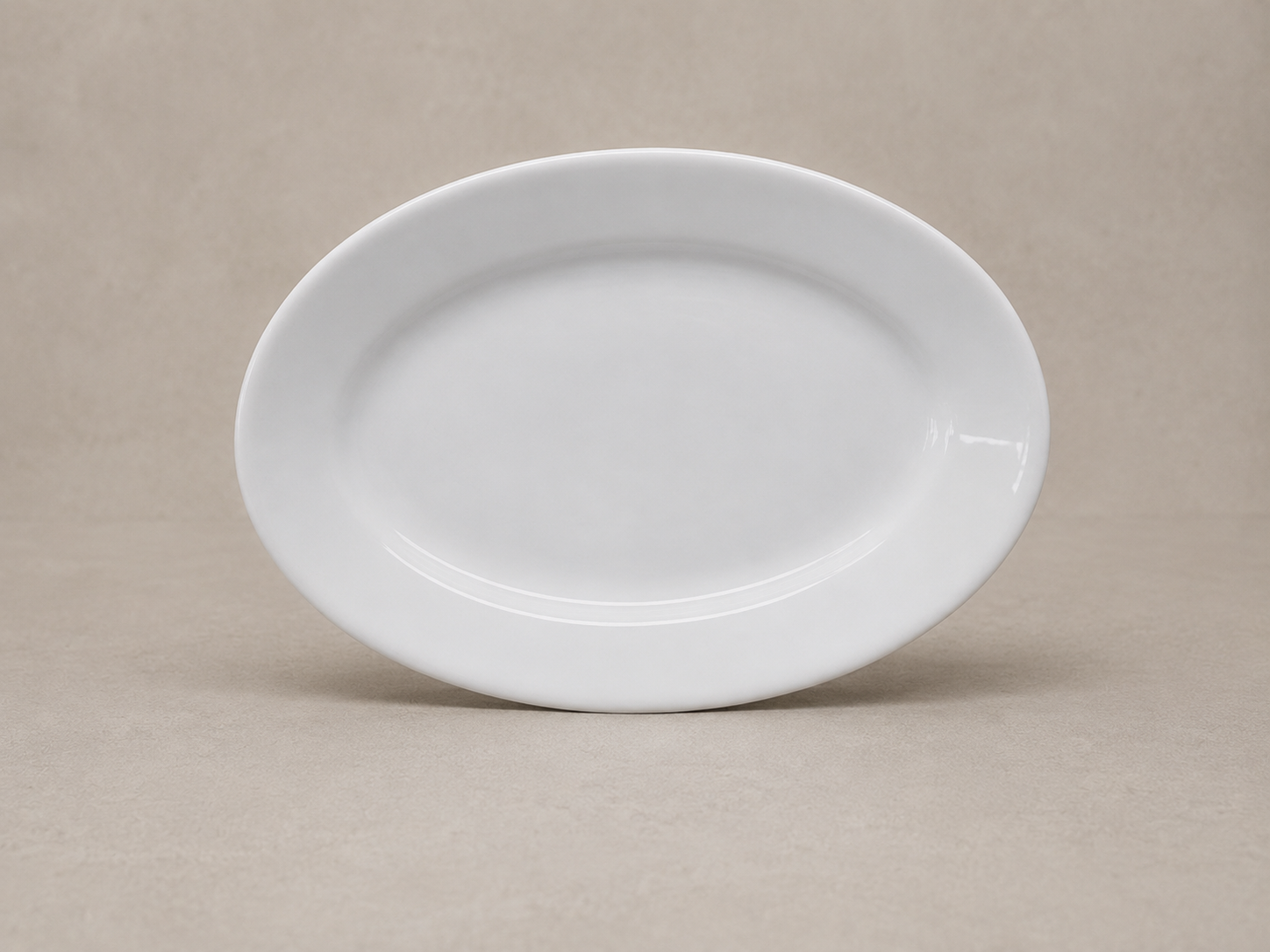 Travessa Rasa 18 em porcelana Teixeira, referência 00.12.001